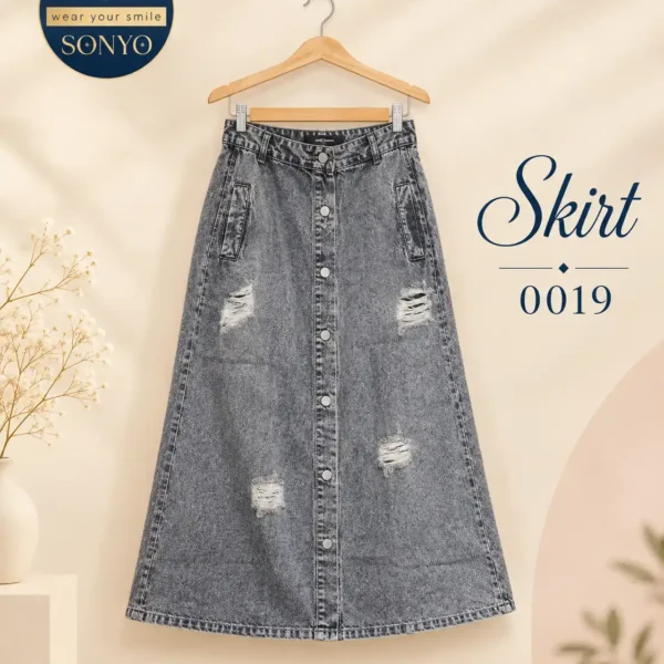 SONYO Distressed Vintage Grey Denim Skirt