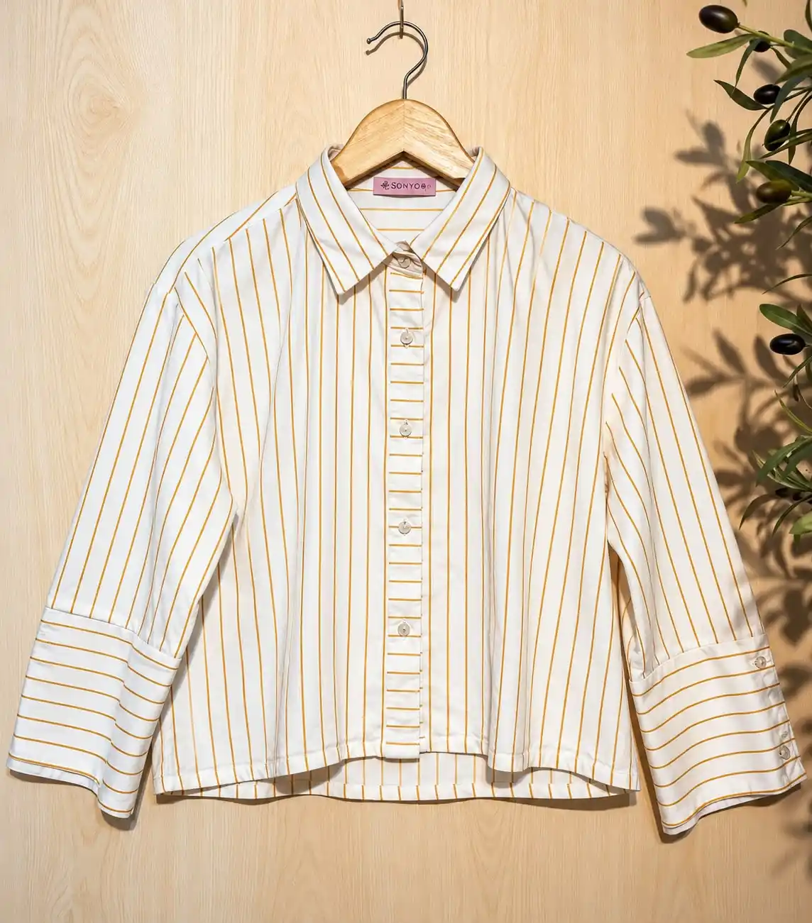 winter_top1_1350 SONYO Long-Cuff Striped Daily Top - Image 1